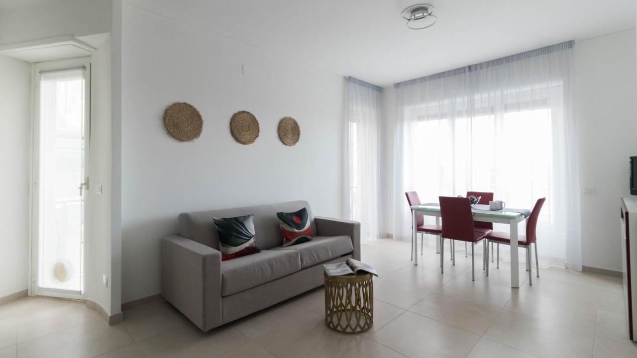Appartement Corso Inglesi 94 *